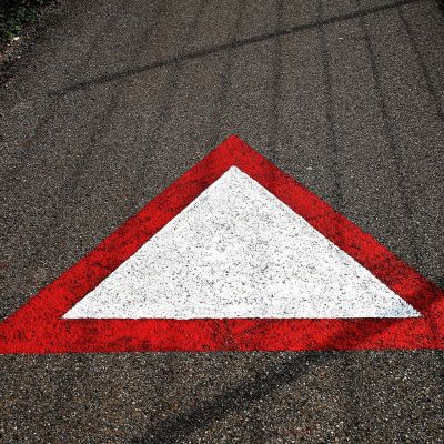 traffic-sign-2847611_1920