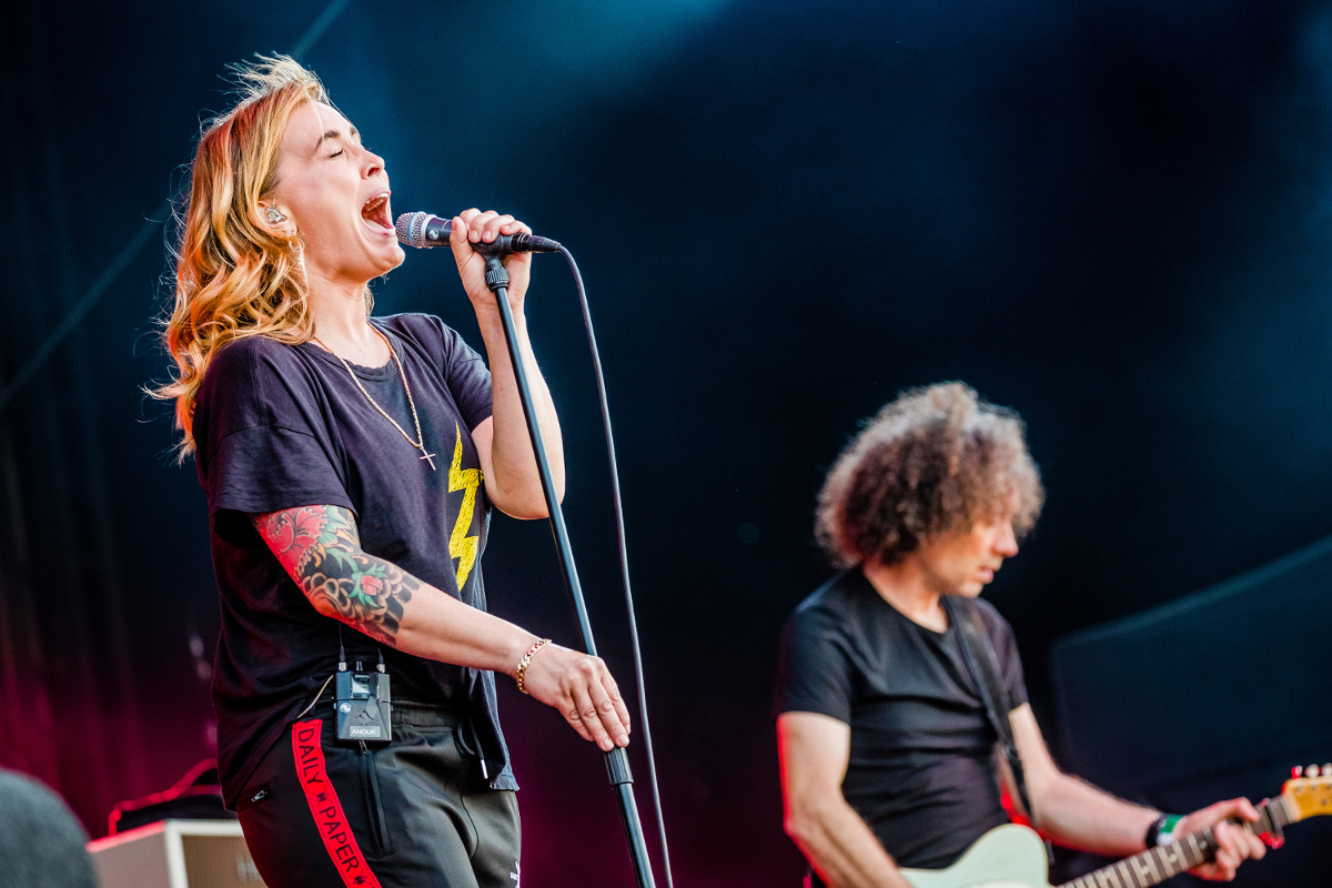 groter-dan-anouk-hoe-onvrij-mogen-vrouwen-eigenlijk-spreken